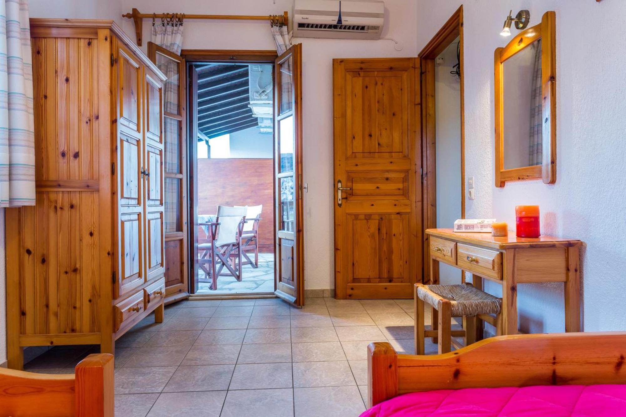 Nikolaos Studios Apartments Skopelos Exterior foto