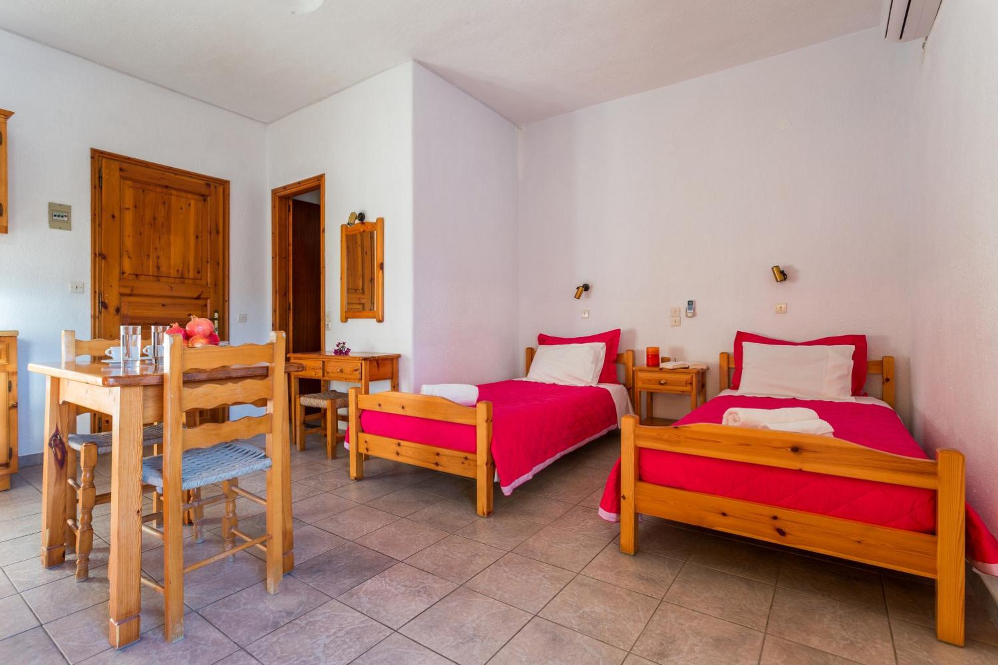 Nikolaos Studios Apartments Skopelos Exterior foto