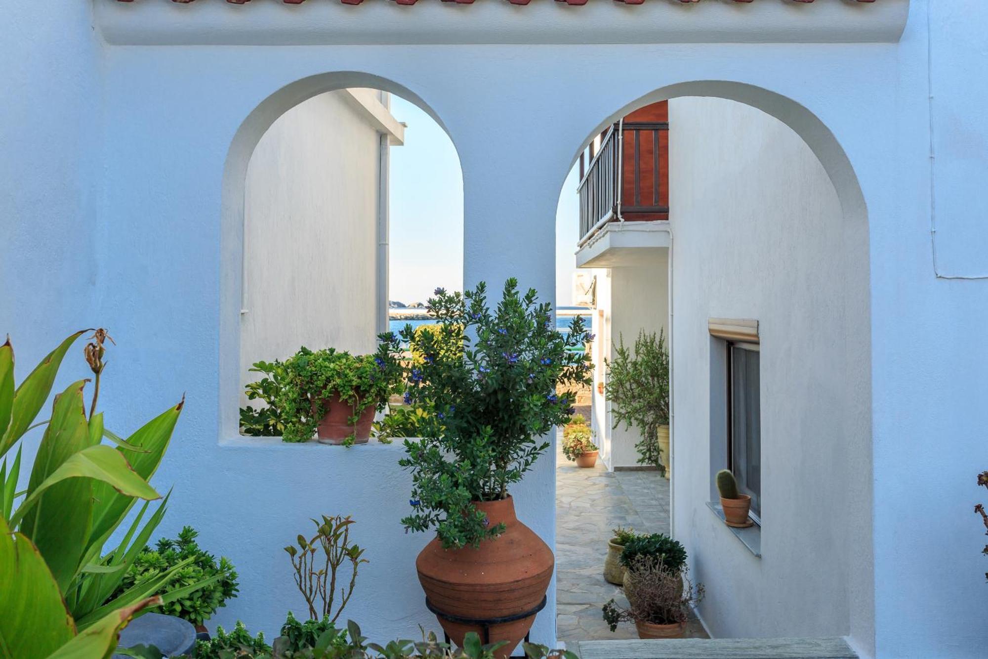 Nikolaos Studios Apartments Skopelos Exterior foto