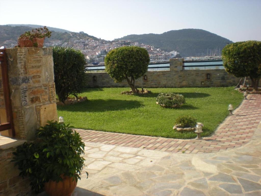 Nikolaos Studios Apartments Skopelos Exterior foto