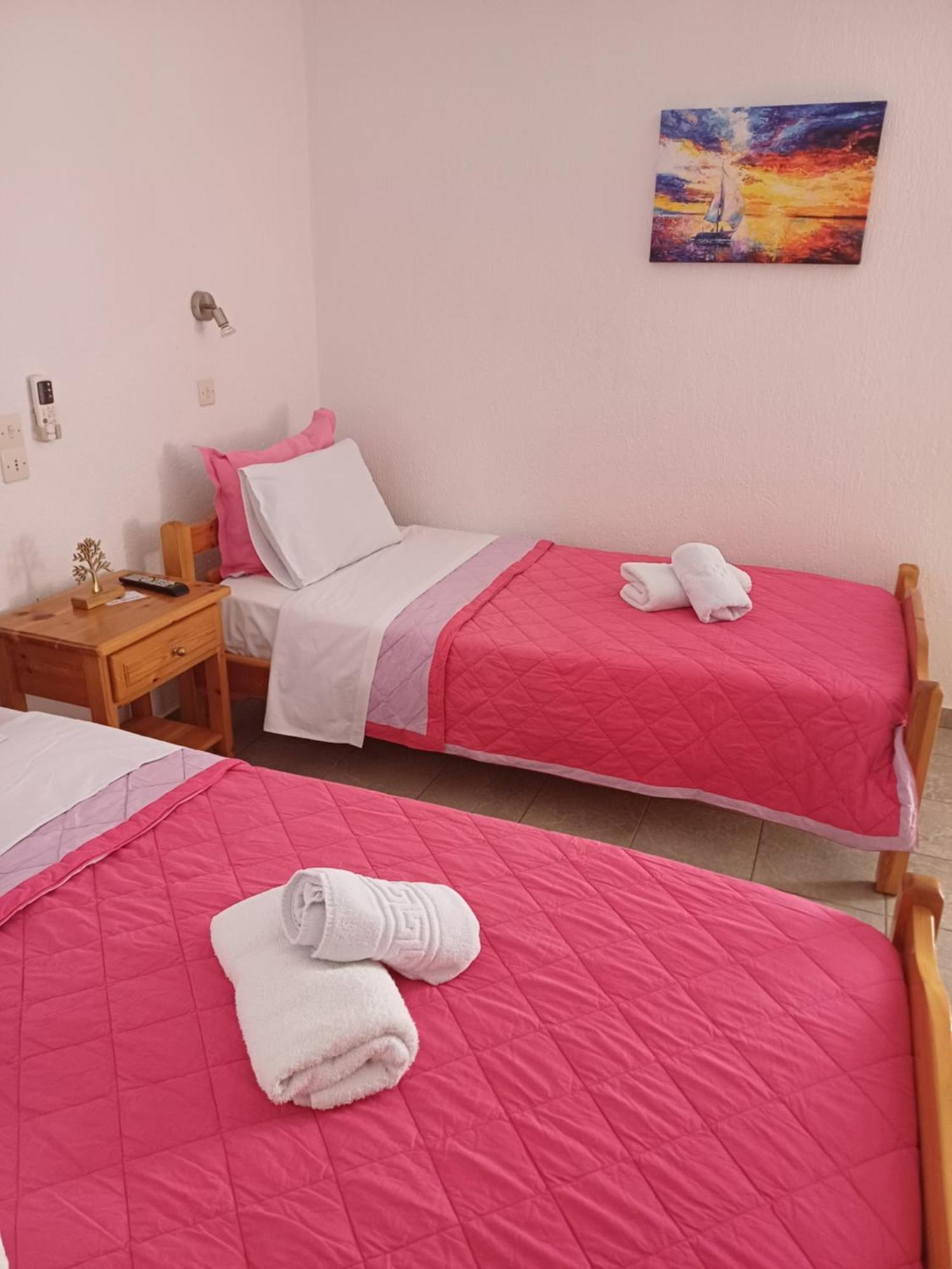 Nikolaos Studios Apartments Skopelos Exterior foto