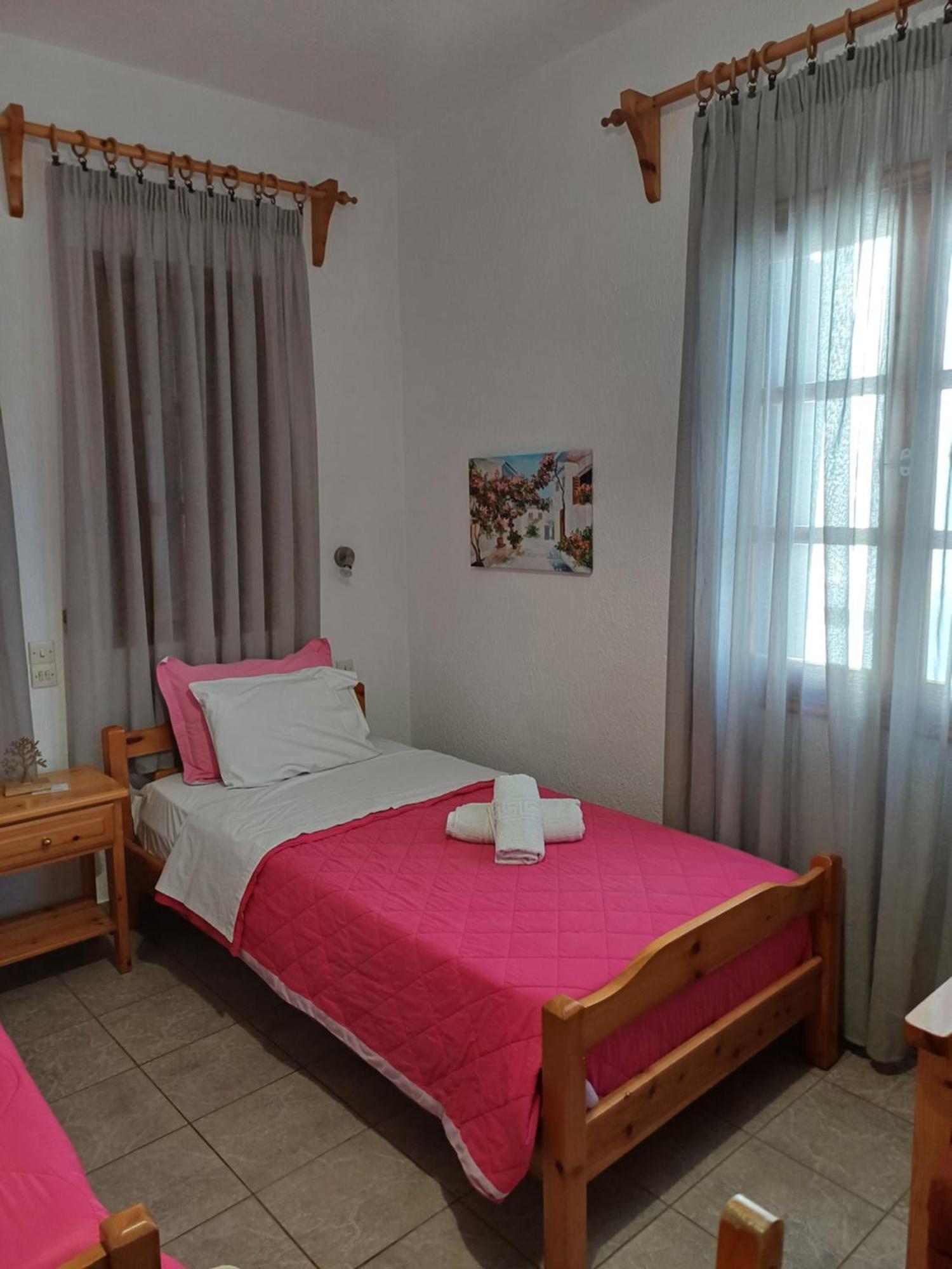 Nikolaos Studios Apartments Skopelos Exterior foto