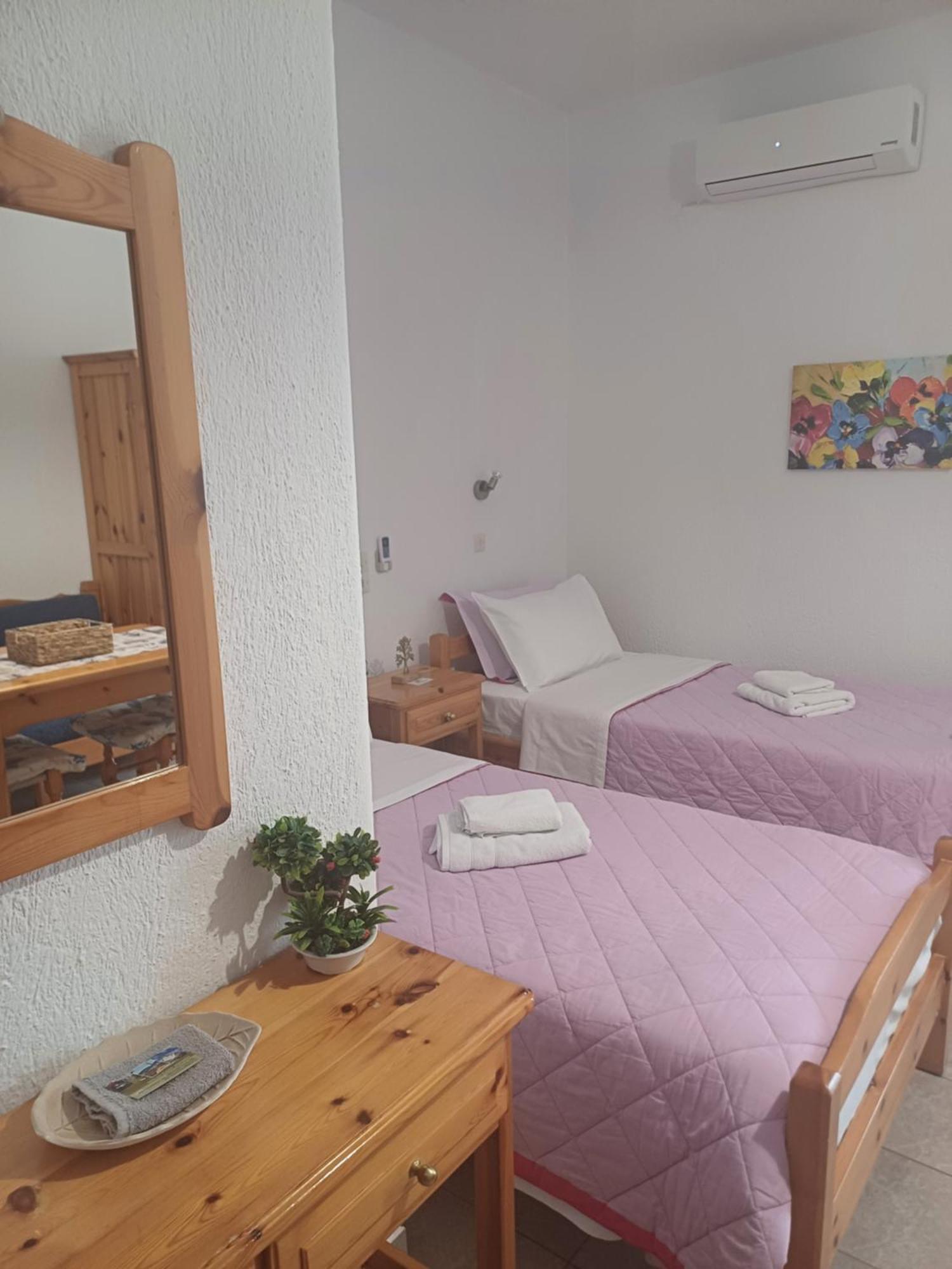 Nikolaos Studios Apartments Skopelos Exterior foto